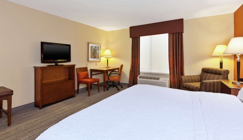 Studio, 1 King Bed, Accessible, Non Smoking