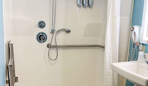 Classic Room, 1 Queen Bed, Accessible, Courtyard View (Wheelchair Accessible)