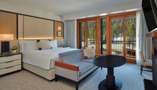 Club Suite, 1 Bedroom, Mountain View