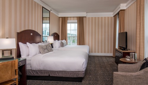 Room, 2 Queen Beds, Accessible, Mountain View (Roll In Shower)