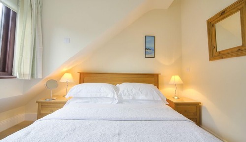 Double Room Single Use, 1 Double Bed (Beech)