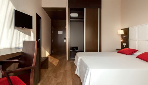 Double Room, Balcony (2 Adults and 1 Child)