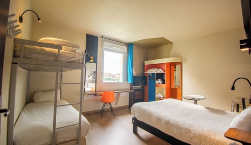 Family Room, Multiple Beds