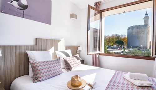 Classic Double Room, 1 Queen Bed, Canal View