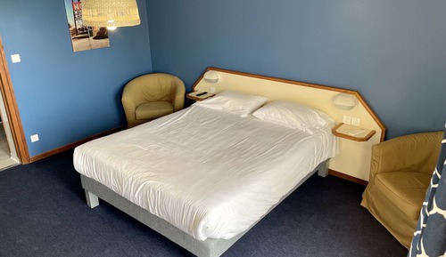 Comfort Suite, 1 Bedroom, Pool View (Motel)