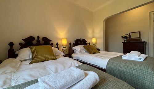 Double or Twin Room, Ensuite (The Ancient Yew)