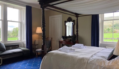 Double Room, Ensuite (The Henderson-4 Poster)