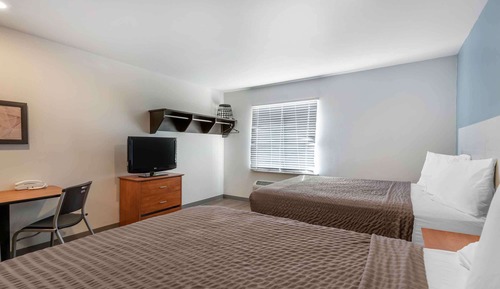 Suite, 2 Queen Beds, Non Smoking