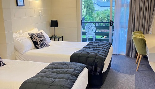 Studio, Multiple Beds