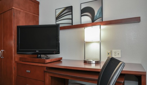 Room, 2 Queen Beds (Mobility/Hearing Accessible, Tub)