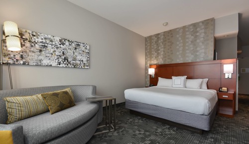 Room, 1 King Bed (Mobility/Hearing Accessible, Tub)