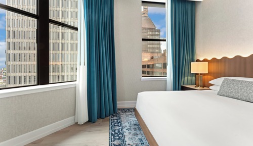 Suite, 1 Bedroom, Accessible (Communications)