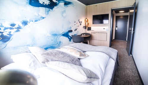 Standard Small, View