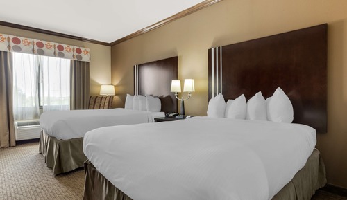 Standard Room, 2 Queen Beds, Accessible, Bathtub