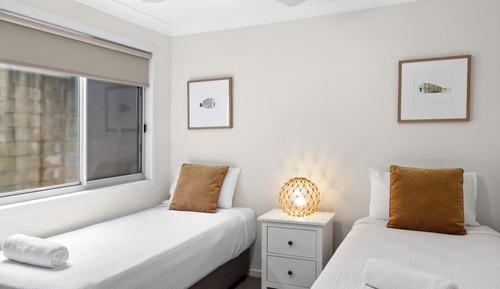 3 Bedroom Townhouse, 2 Bathroom, Garage