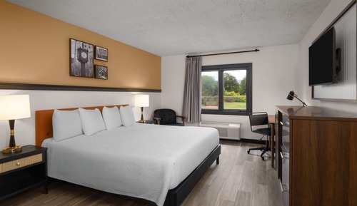 Room, 1 King Bed, Non Smoking