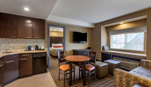 Suite, Multiple Beds, Non Smoking, Kitchen (with Sofabed, Full Kitchen)