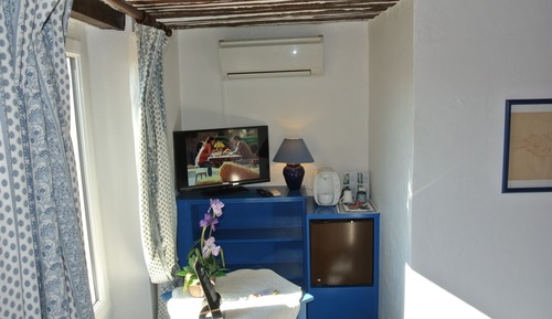 Double Room, Tower