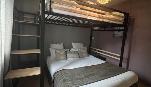 Family Room, Multiple Beds