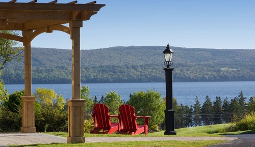 East Lodge  2 double Backside No View