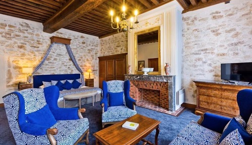 Suite, 1 Queen Bed with Sofa bed