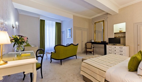 Superior Room, 1 Queen Bed