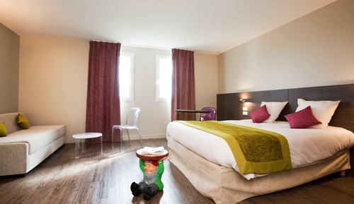 Standard Suite, 1 Double Bed with Sofa bed