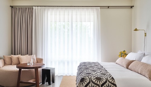 Garden Sunrise - Breakfast, WiFi & Parking Included