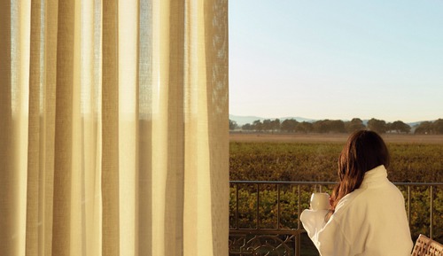 Superior Balcony Sunrise - Breakfast, WiFi & Parking Included