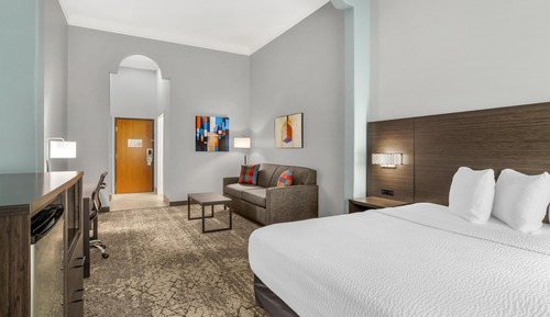 Suite, 1 King Bed, Non Smoking, Refrigerator & Microwave