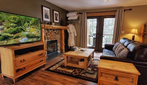 The Ponderosa Cabin