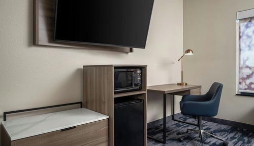 Room, 1 King Bed (Mobility/Hearing Access, Transf Shwr)