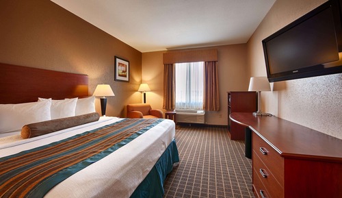 Suite, 1 King Bed, Non Smoking, Refrigerator & Microwave