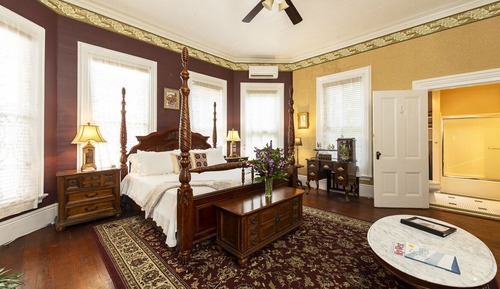 King Room