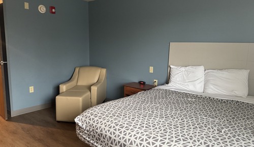 Standard Room, 1 Double Bed, Accessible, Non Smoking (Bathtub)