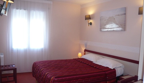 Double Room, Bathtub, Harbor View