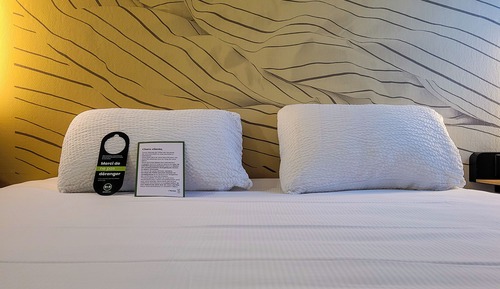 Classic Double Room, 1 Queen Bed, Mobility Accessible