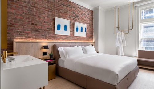 Room, 1 King Bed, Corner
