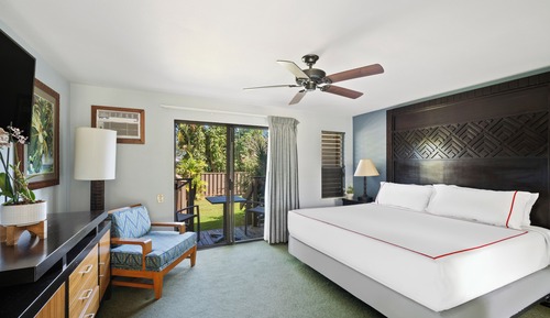Standard Room, 1 Queen Bed, Lanai (No Resort Fee, Free Breakfast)