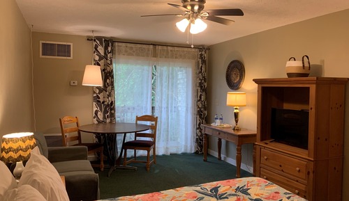 Premium Double Room, 1 King Bed, Balcony, Garden View