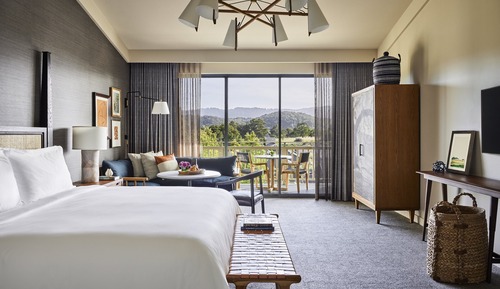 Premier Room, 1 King Bed, Accessible (Hearing Accessible)