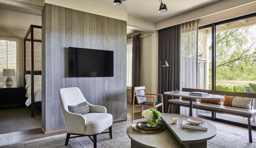 Junior Suite, Accessible (Rosewood, Mobility Accessible)