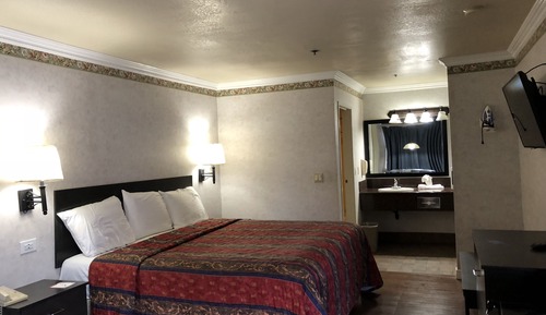 Room, 1 King Bed, Non Smoking