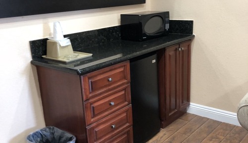 Suite, 1 King Bed, Jetted Tub
