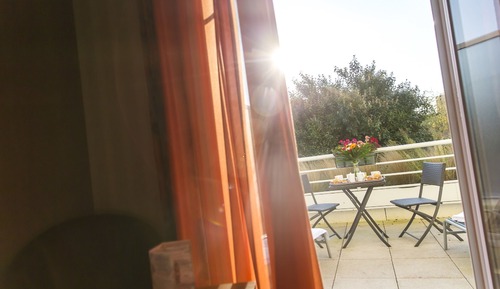 Room, Terrace