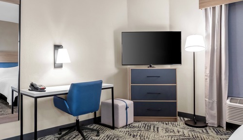 Studio Suite, 1 King Bed, Accessible (Accessible Tub)