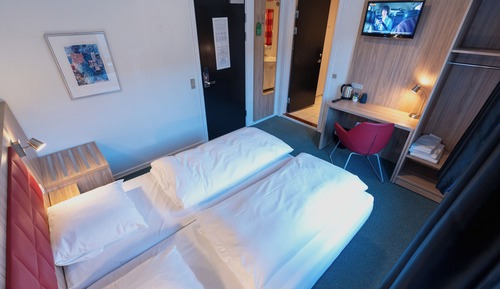 Business Double Room with 2 Single Beds