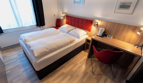 Basic Double Room (Bed 140 cm)