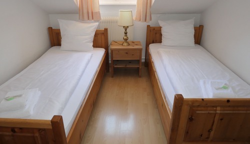 Basic Twin Room, Shared Bathroom