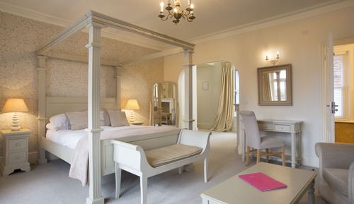 Luxury Room, 1 King Bed, River View